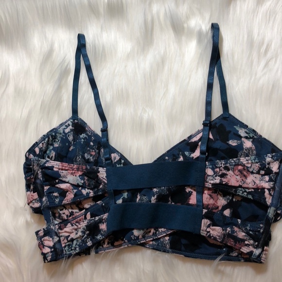 NWOT Free People Wrap it up Bralette - Picture 4 of 5